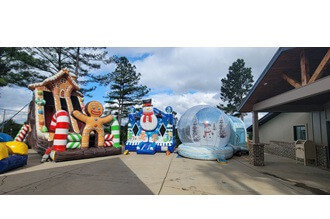 https://ajassets.nyc3.cdn.digitaloceanspaces.com/AJ-COM/products/thumbs/tiny_800_356_Atlanta_Snowman_Bounce_House_rental_BB.jpg